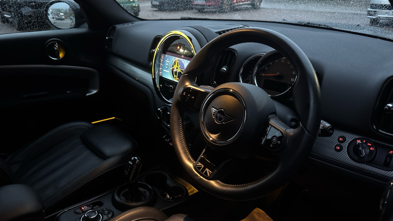 MINI Countryman 1.5 Cooper Exclusive 5dr Auto [Comfort Pack] Petrol Hatchback